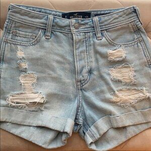 Hollister — high-rise boyfriend denim shorts